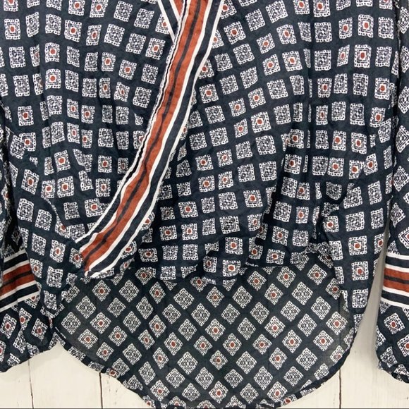 🛍Hippie Laundry Boho Wrap High Low Blouse| Medium - Picture 5 of 8